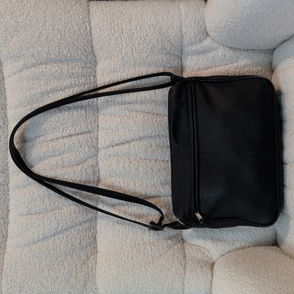 Derek Alexander Purse - Picture 2 of 6